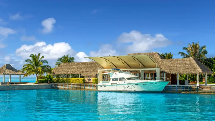 Sheraton Maldives Full Moon Resort & Spa